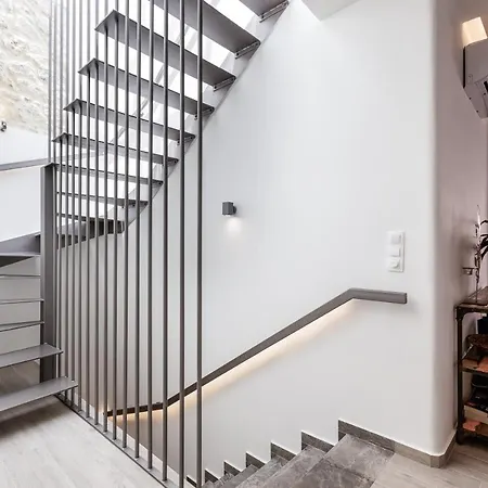 Kristin's Maisonette - Roof Terrace & Sauna * Resmo