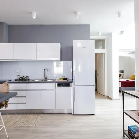 Kristin's Maisonette - Roof Terrace & Sauna