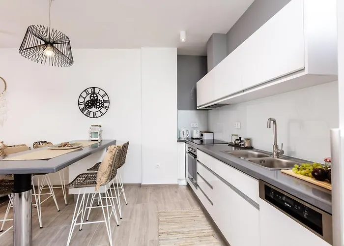 Tatil Evi Kristin's Maisonette - Roof Terrace & Sauna Resmo