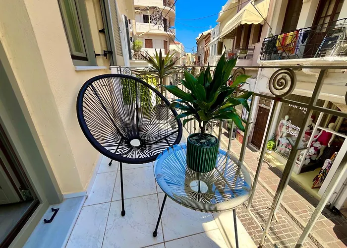 Kristin's Maisonette - Roof Terrace & Sauna Tatil Evi