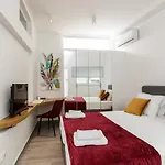 Kristin's Maisonette - Roof Terrace & Sauna *