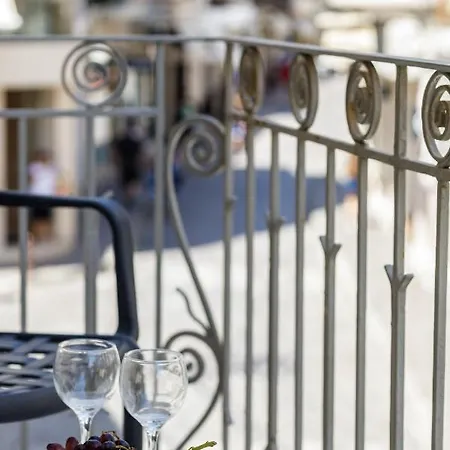 Kristin's Maisonette - Roof Terrace & Sauna Tatil Evi Resmo